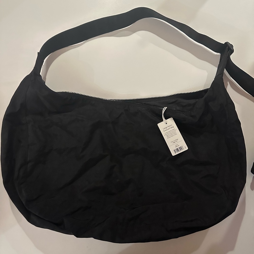 Large Baggu Crescent Bag NWT